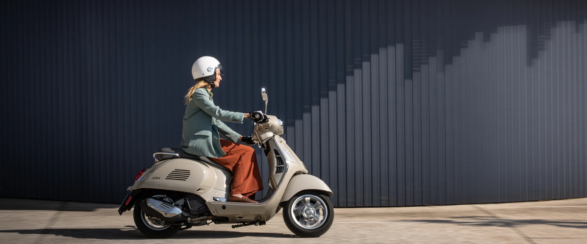 Birkaç Sezonluk Değil, Bir Ömürlük Yol Arkadaşı: Vespa