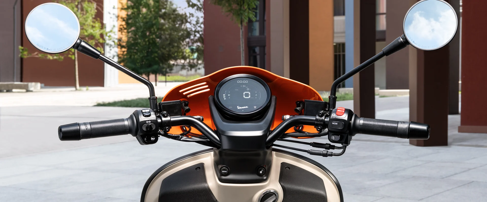 Motor Scooter: Şehir İçi Ulaşımda Hareket Özgürlüğünüzü Geri Kazanın!